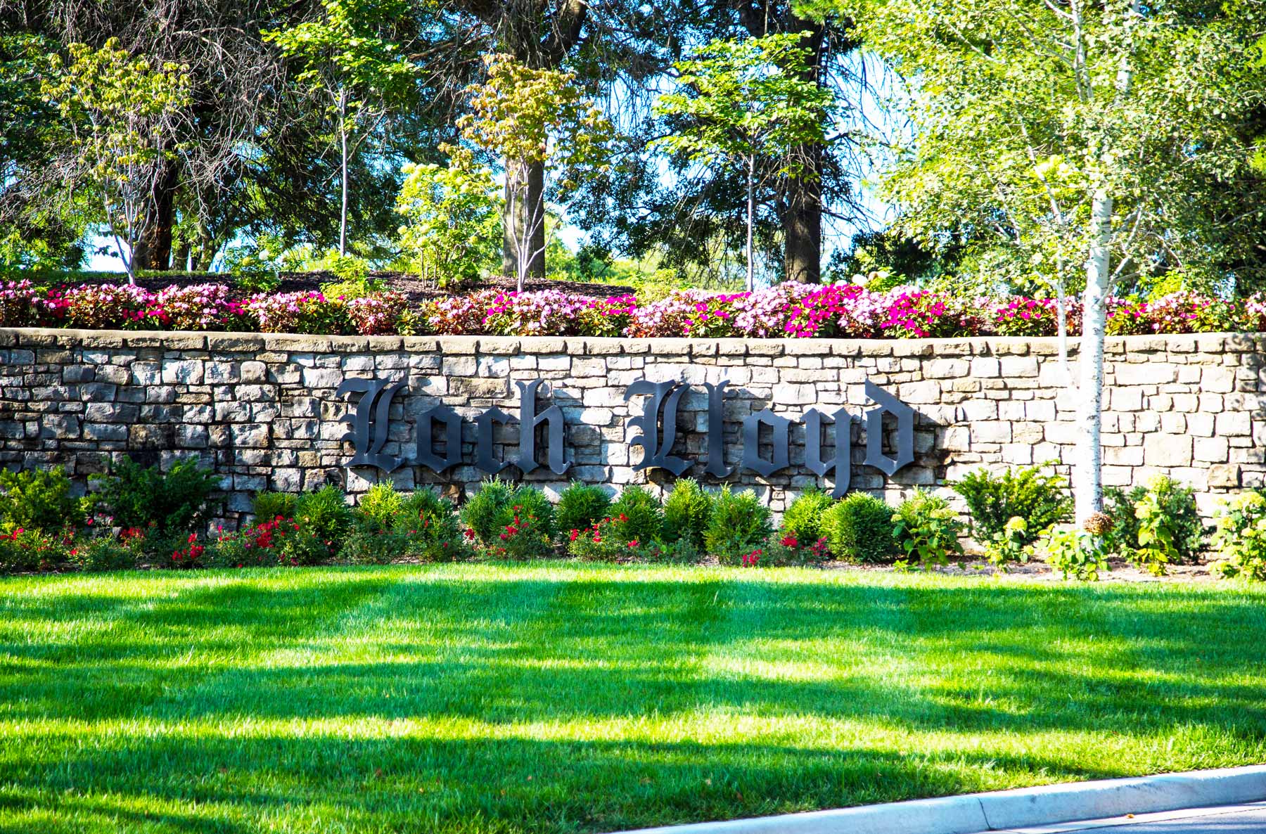 Loch Lloyd entryway